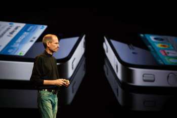 phpwMe9YB_thumb_steve-jobs-wwdc-62.jpg